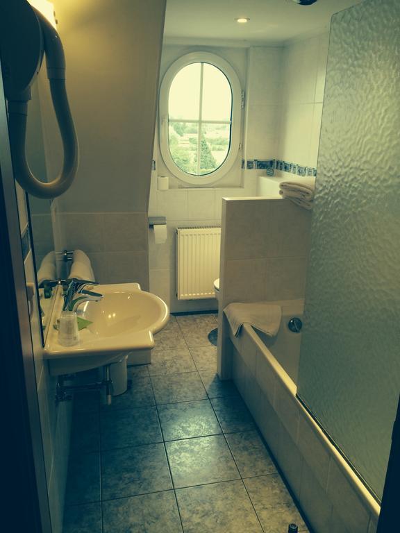Hotel Du Herrenstein Neuwiller-lès-Saverne Room photo